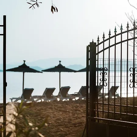 Private Coastal In Villa